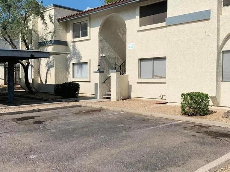 1542 W Sahuaro Dr #4 — Photo 18