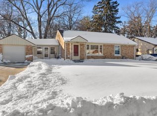 4531 N 103rd St, Wauwatosa, WI 53225