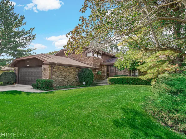 18950 Carson Dr, Homewood, IL 60430