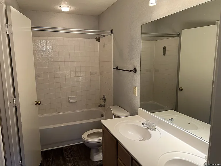 7 Latrobe Post — Photo 9