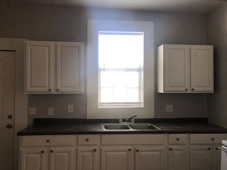 2210 Sabine Pass Ave — Photo 9