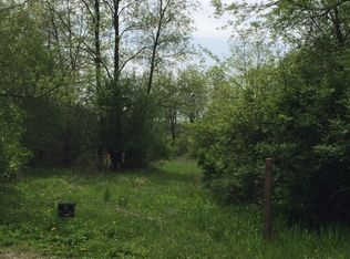 2207 W Wright Rd, McHenry, IL 60050