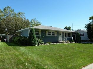 1910 14 1/2 St S, Fargo, ND 58103