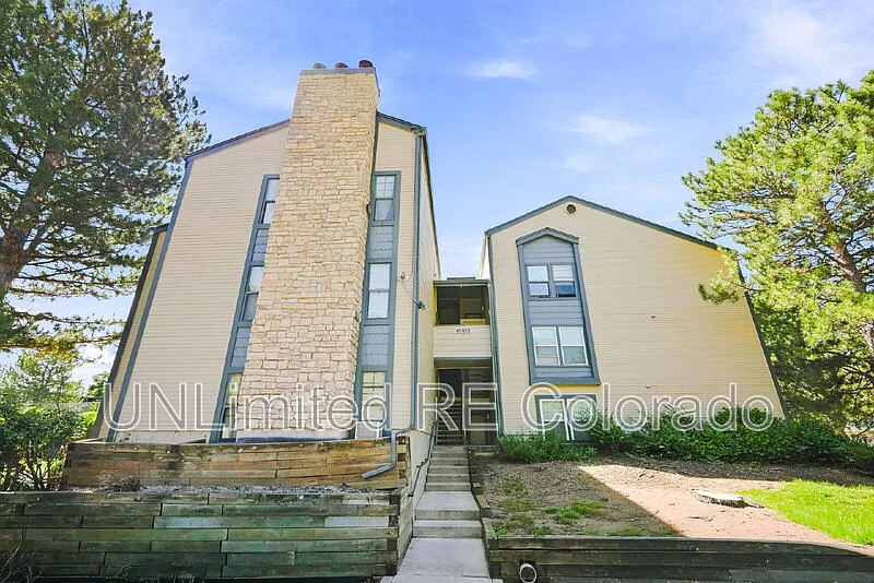1 bed, 1.0 bath, 602 sqft, $1,295 — Photo 2