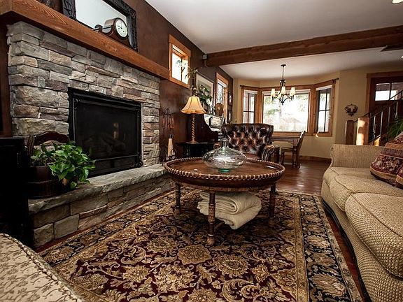 5th image of 1069 Creekwood Dr