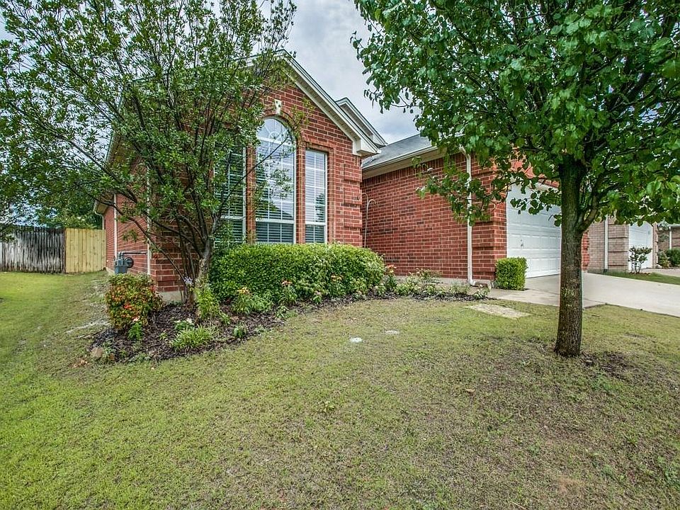 1st image of 8864 Fayetteville Dr