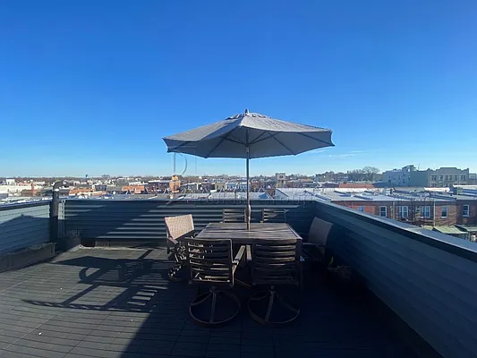 Rented by Bouklis Group | media 13