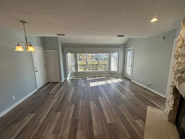 1205 Tiffany Ln #G — Photo 5
