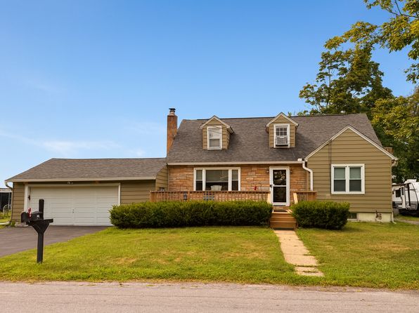 10 Sanford Ave