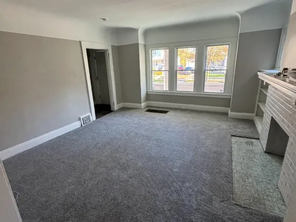 10305 Manor Ave, Cleveland, OH 44104