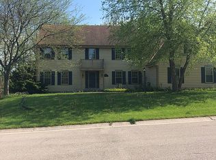 4947 Knollwood Dr W, Racine, WI 53403