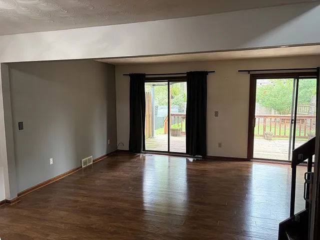 938 Bluffway Dr — Photo 11