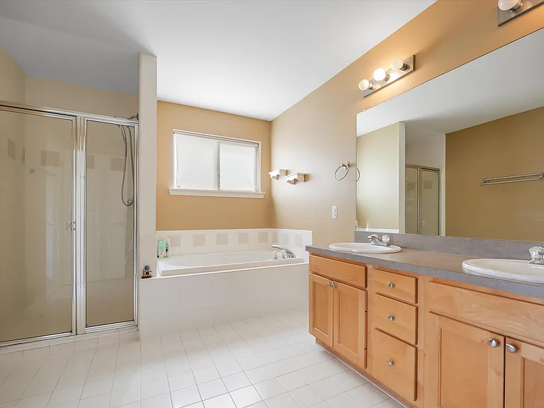 31216 Kingswood Blvd — Photo 26