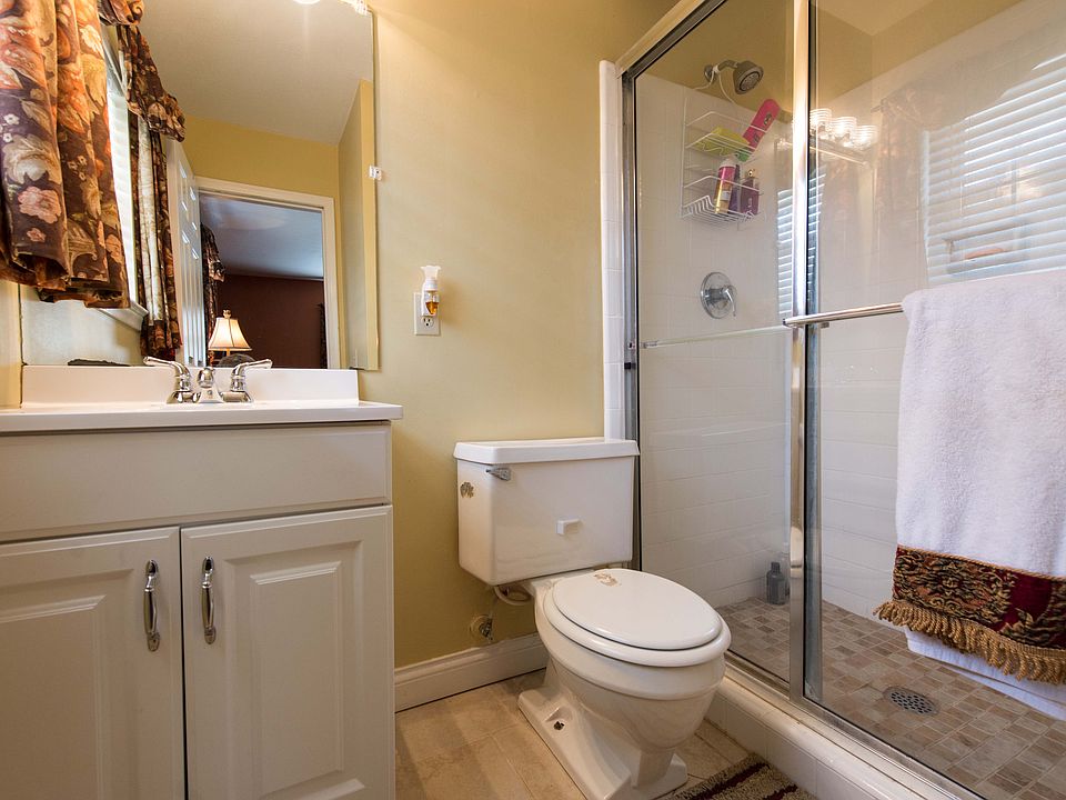 2nd image of 2510 Dowler Cir