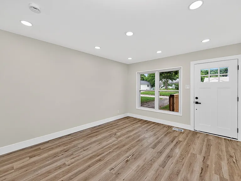 3267 Rinda Ln — Photo 33