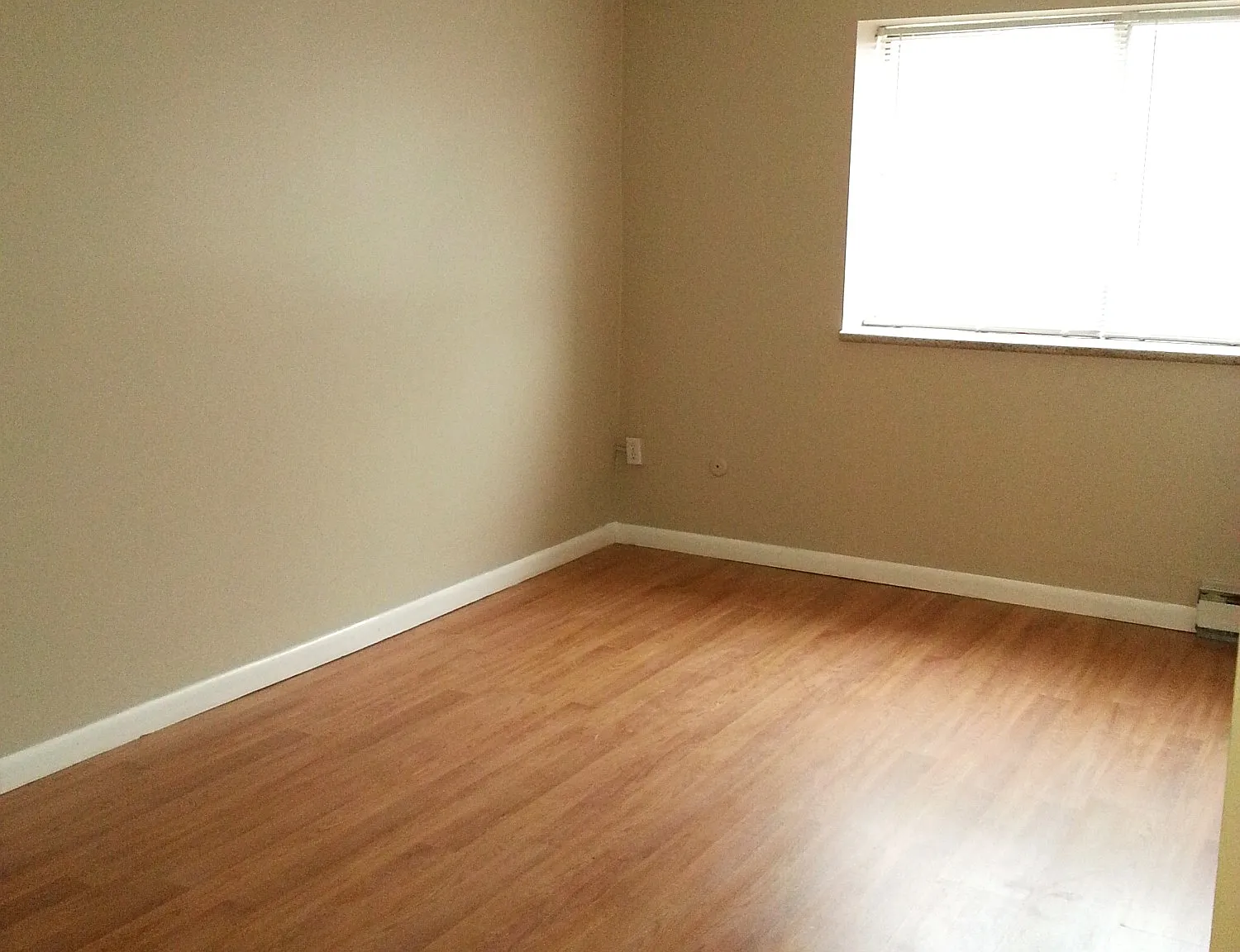 1 bed, 881 sqft, $1,750 — Photo 4