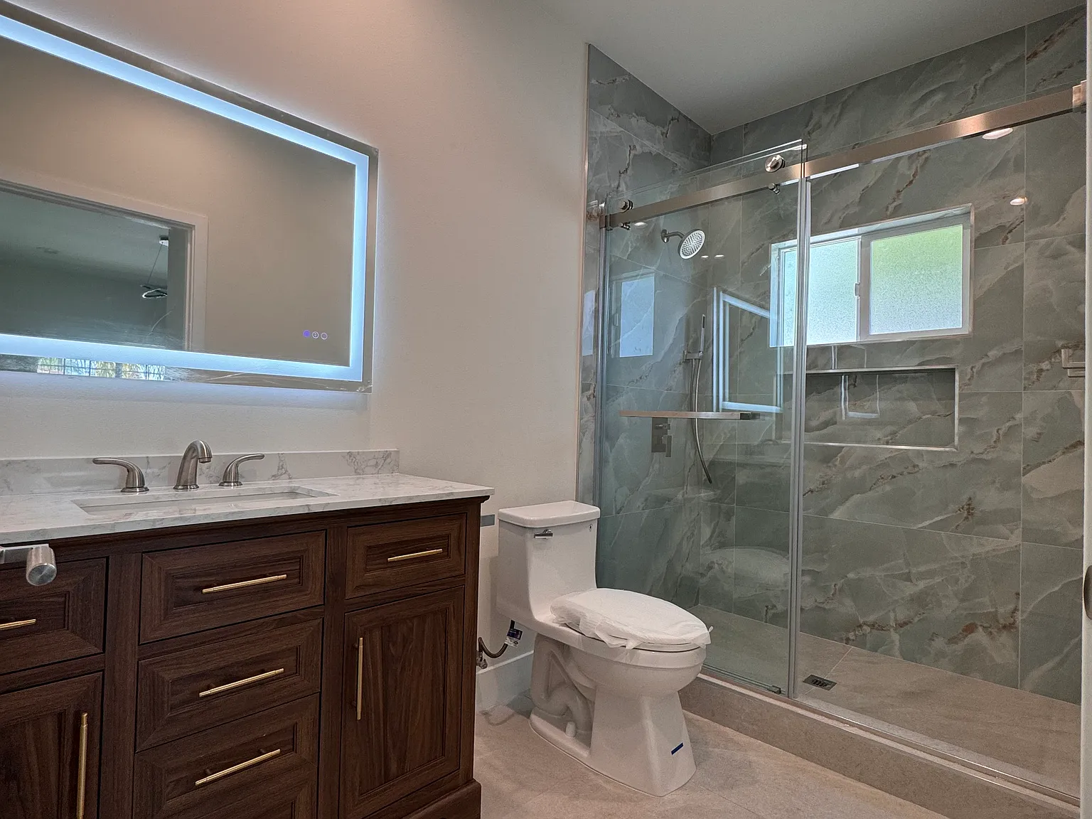 3 bed, 1000 sqft, $3,700 — Photo 4