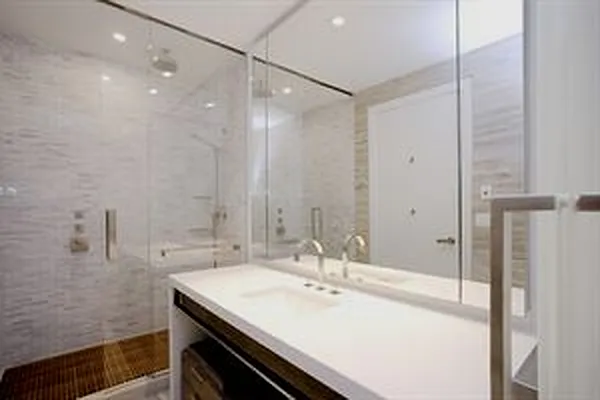 Rented by Douglas Elliman | media 25