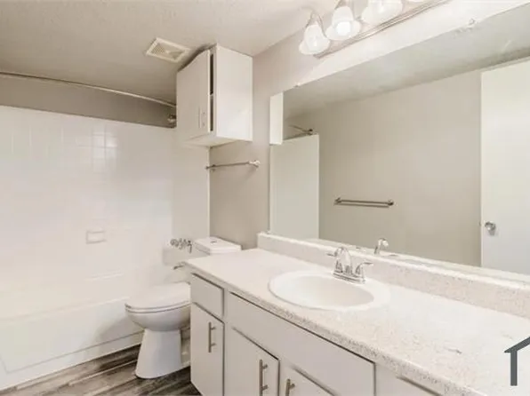 2336 Meadowbrook Gardens Dr #238, Fort Worth, TX 76112