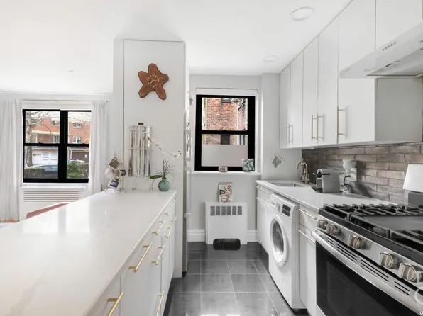 22-55 78th Street #2F, East Elmhurst, NY 11370