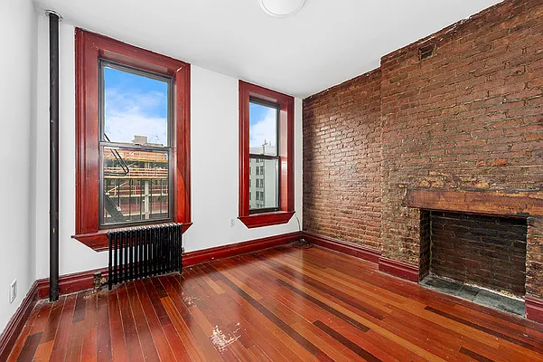 Rented by Compass | media 7