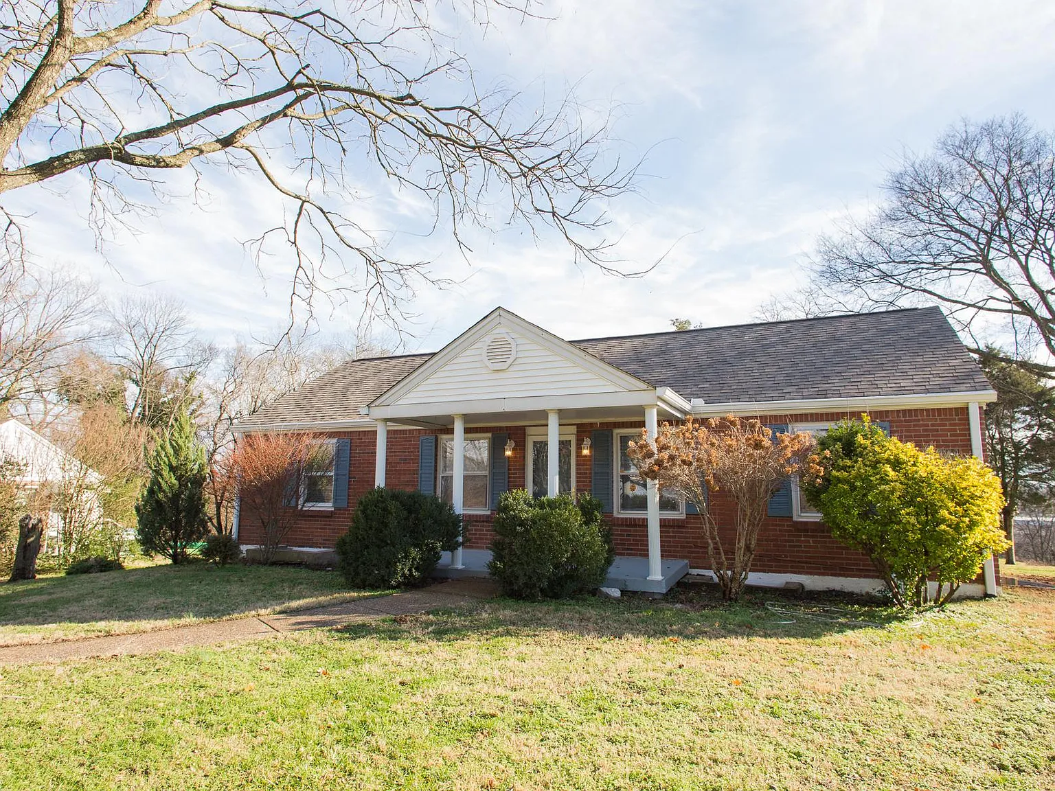 1911 Lebanon Pike — Photo 1