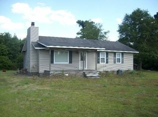 207 Bachelor Bay Rd, Wallace, NC 28466