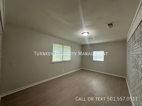 5th image of 202 Rita Dr