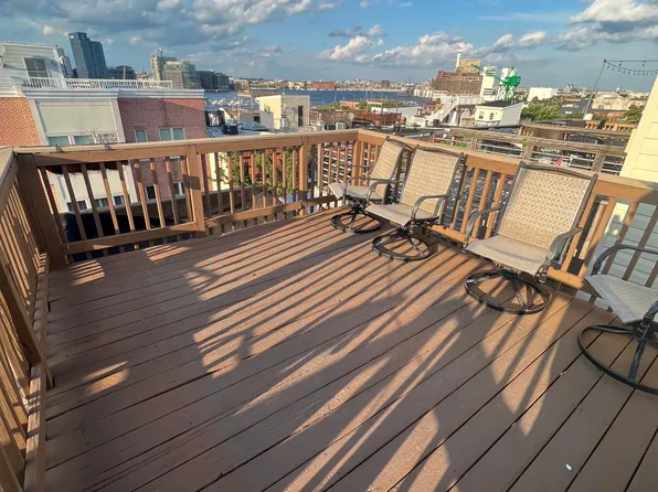 627 Harvey St, Baltimore, MD 21230