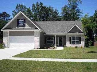 220 Yaupon Dr, Jacksonville, NC 28546