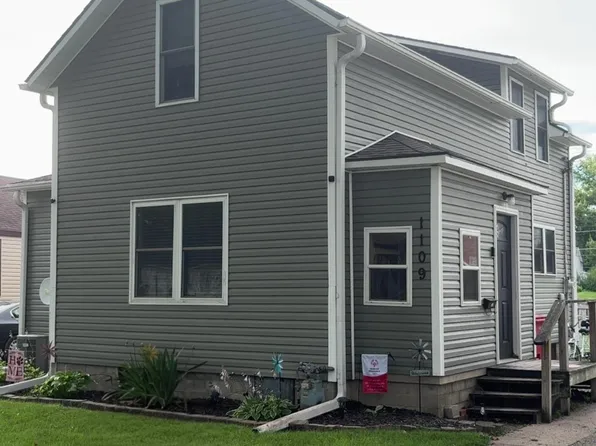 1109 1st St, Webster City, IA 50595