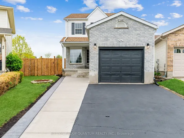 48 White Sands Ct, Kitchener, ON N2E 3S4