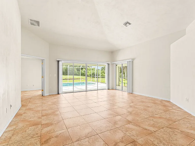 2759 Turnbull Cove Dr — Photo 14