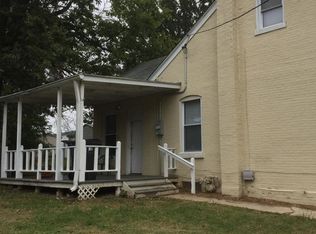 909 W Washington St, Belleville, IL