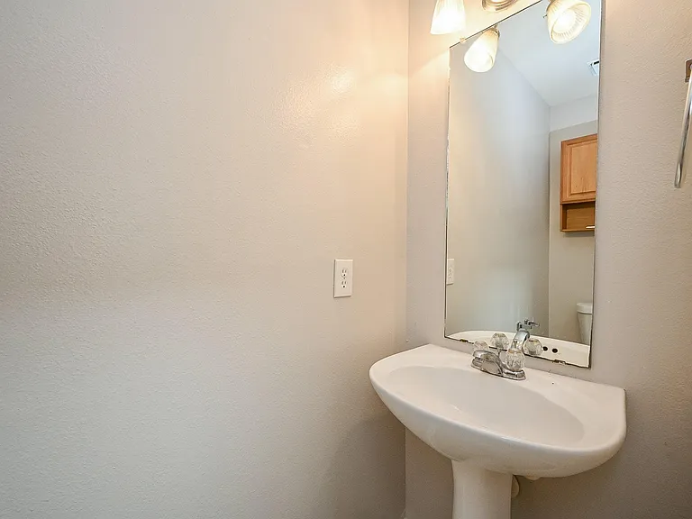 6127 Yorkglen Manor Ln — Photo 4