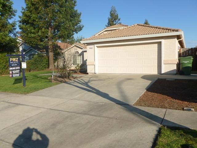 1st image of 1023 Woodland Dr