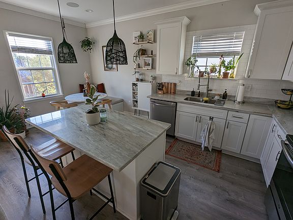 kitchen Island with seating
