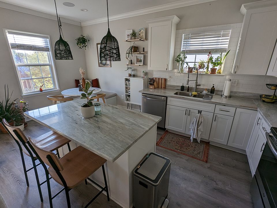 kitchen Island with seating