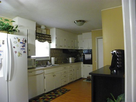 4th image of 1027 W Shawnee Ave