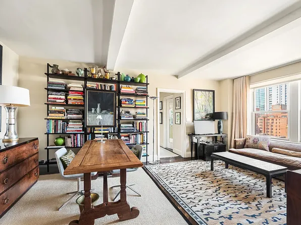 400 East 59th Street image 1 of 7