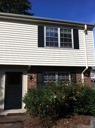 1002 Willow Dr Photo 1