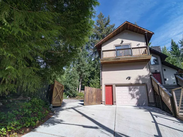 8096 Westwood Rd, Sunshine Coast, BC V7Z 1A7