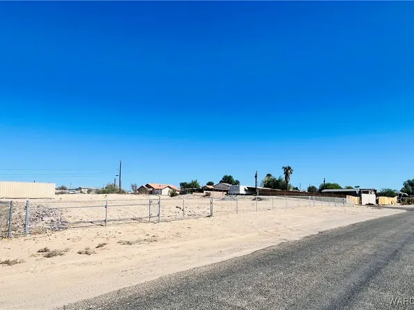 4611 E Tule Dr, Topock, AZ 86436