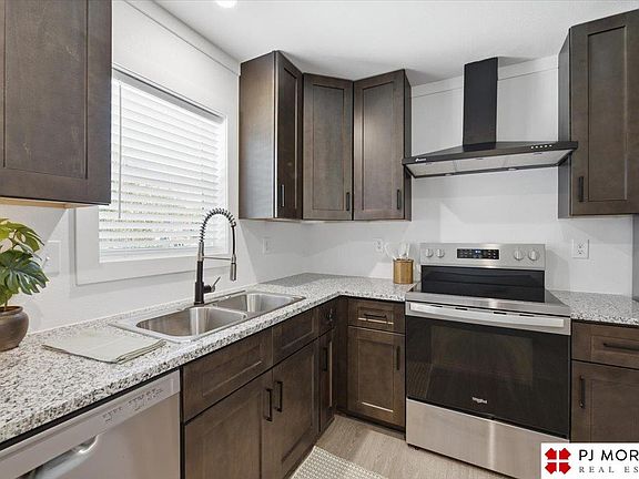 4th image of 2502 Corby St