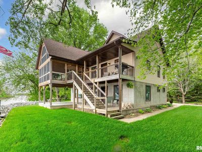3686 Dismore Rd, Muscatine, IA, 52761