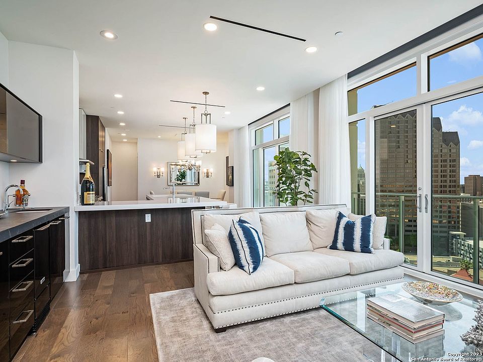 1st image of 123 LEXINGTON AVENUE #1208