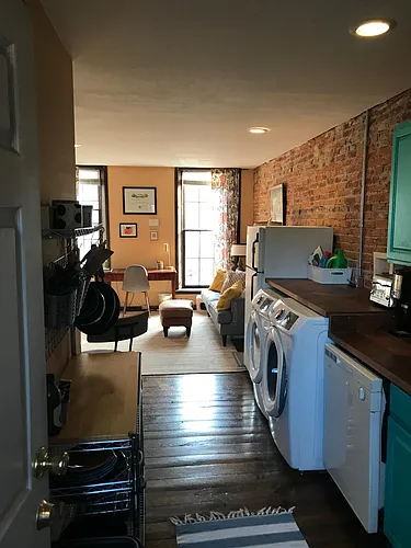 852 Park Ave #2 Photo 1