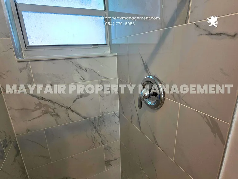 1413 N Dixie Hwy #5 — Photo 8