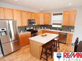 16008 Virginia Cir, Omaha, NE 68136