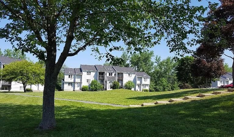 Riverview — Photo 16